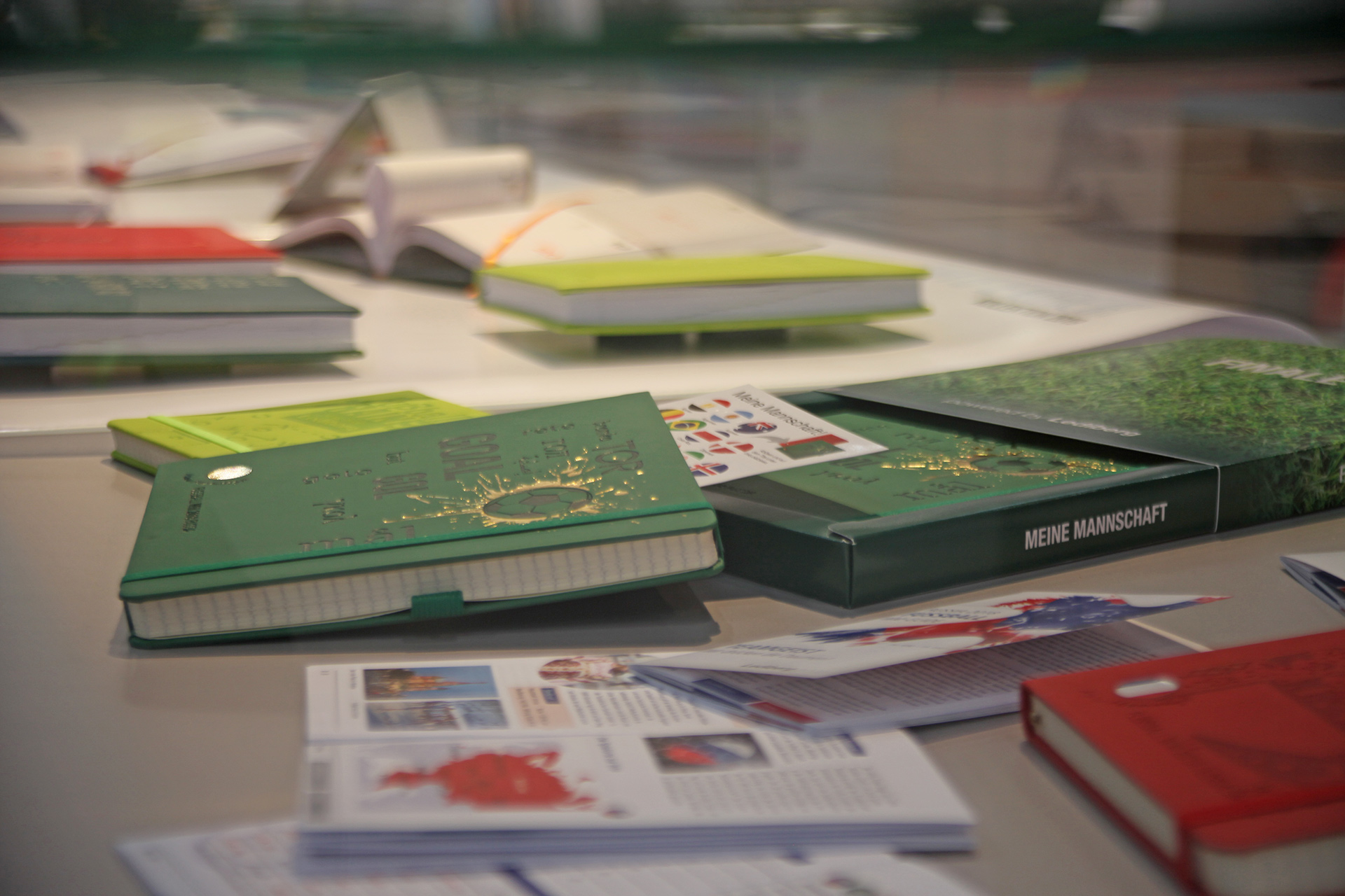 Werbeartikel: Brücken für kreativen Müßiggang ©stapag Gebrandete Notizbücher und Print-Werbematerialien